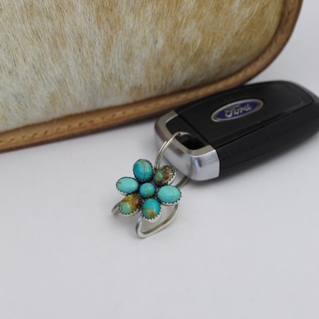 🌿Natural Turquoise Flower Clip Keychain: Stylish & Practical, Find Keys Easily